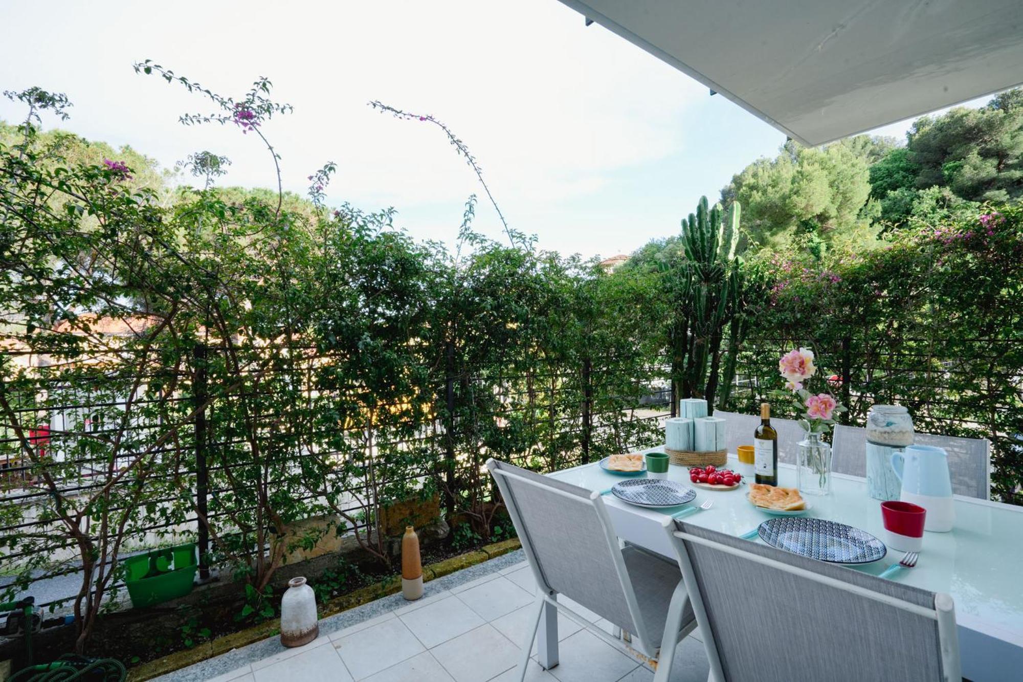 Beach House Andora Exterior photo